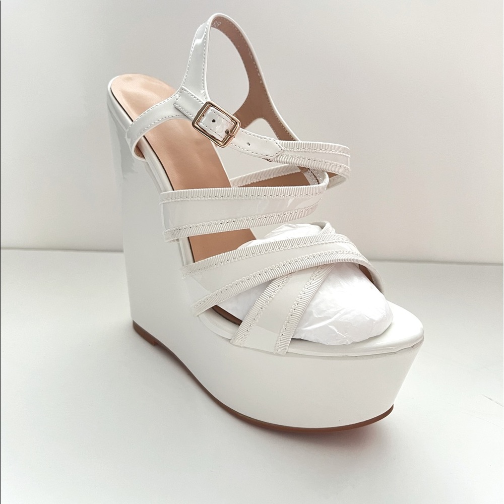 White platform wedge